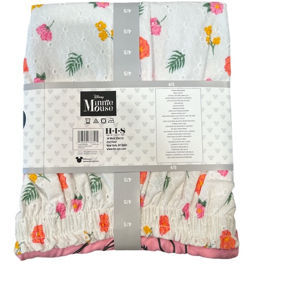 Disney Minnie Mouse Pink Dress size 4/5 
Brand New!
Smoke and pet free home - Picture 2 of 2